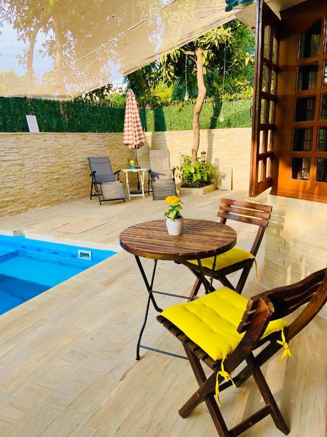 Roshani Pool Villa Gurgaon - 7Br #Privatepool #Villa #Bungalow #Garden #Staycation 外观 照片